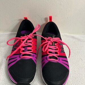 New Balance Black and Pink Women's Sneakers Sz 8